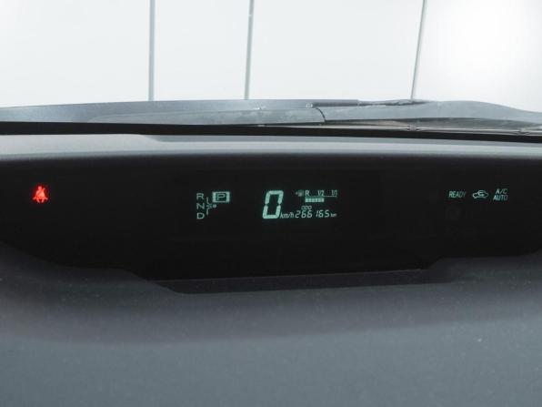Toyota Prius II Рестайлинг (XW20) с пробегом 2008 года, цена 695 000 рублей, 266165 км, лифтбек, Автокод Объявления