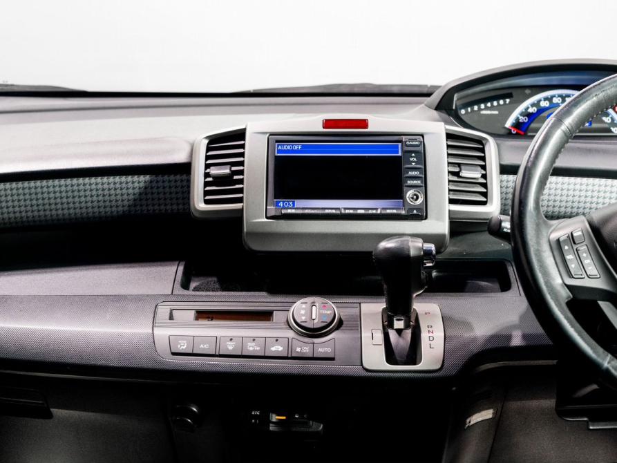 Honda Freed I Рестайлинг Чита  - изображение 13