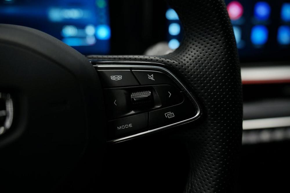 Geely Coolray I Рестайлинг Крым  - изображение 16