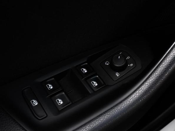 Volkswagen Passat B8 с пробегом 2016 года, цена 1 715 000 рублей, 207391 км, седан, Автокод Объявления