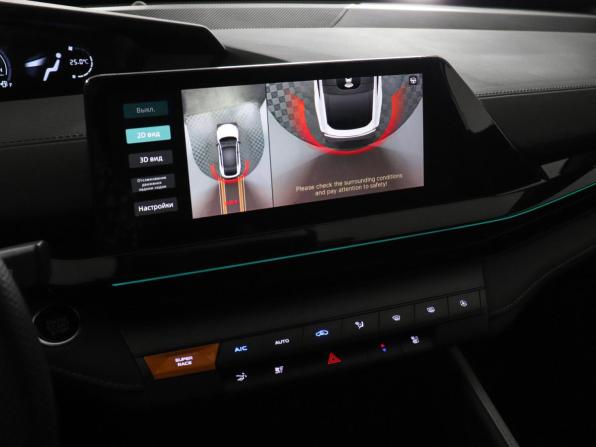 Changan UNI-V I с пробегом 2024 года, цена 2 290 000 рублей, 17550 км, лифтбек, Автокод Объявления