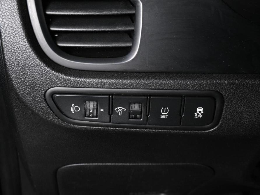 Kia Rio IV Ростов-на-Дону  - изображение 17