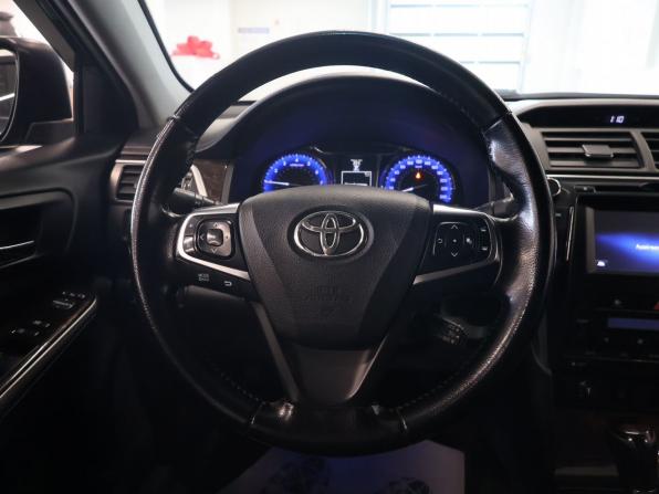 Toyota Camry VII (XV50) Рестайлинг с пробегом 2015 года, цена 1 790 000 рублей, 215539 км, седан, Автокод Объявления