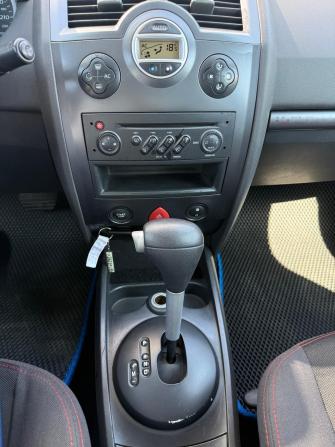 Renault Megane II Рестайлинг с пробегом 2007 года, цена 348 000 рублей, 245935 км, седан, Автокод Объявления