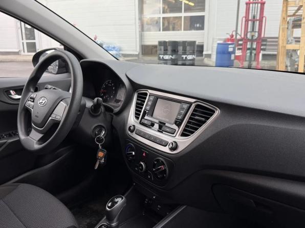 Hyundai Solaris II с пробегом 2020 года, цена 1 498 000 рублей, 98688 км, седан, Автокод Объявления
