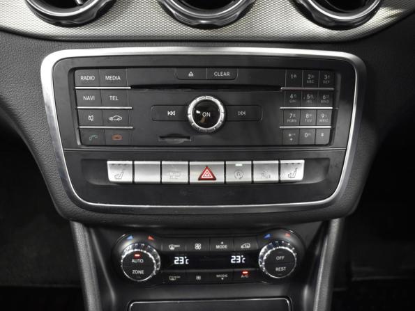 Mercedes-Benz GLA I (X156) Рестайлинг с пробегом 2019 года, цена 2 299 900 рублей, 47405 км, внедорожник, Автокод Объявления