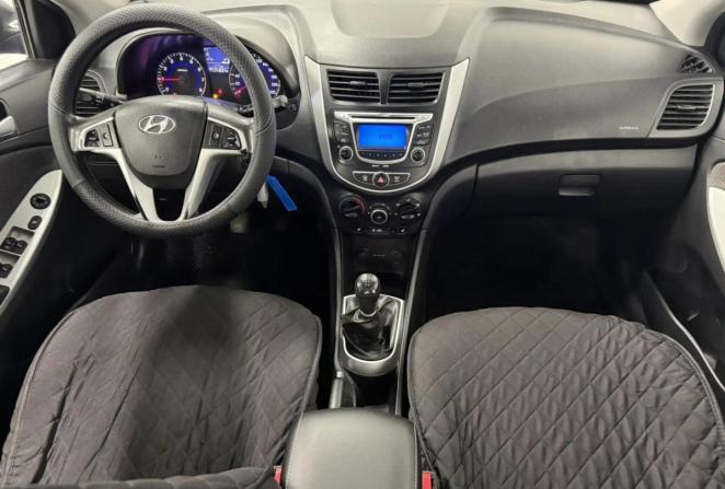 Hyundai Solaris I с пробегом 2012 года, цена 830 000 рублей, 171232 км, седан, Автокод Объявления