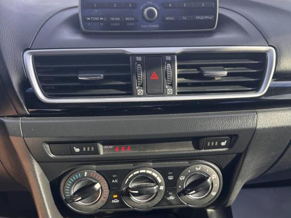 Mazda 3 III (BM) с пробегом 2014 года, цена 1 392 000 рублей, 134829 км, седан, Автокод Объявления