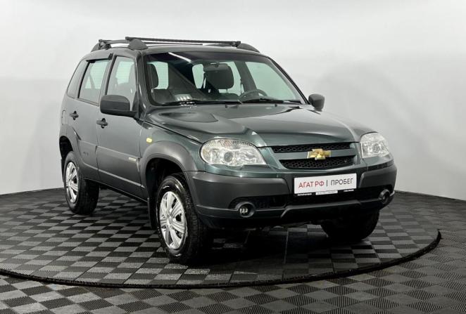 Chevrolet Niva I Рестайлинг с пробегом 2017 года, цена 710 000 рублей, 129050 км, внедорожник, Автокод Объявления