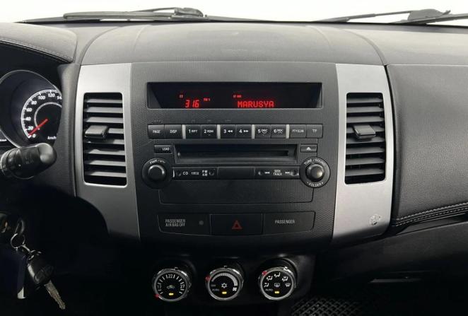 Mitsubishi Outlander II Рестайлинг с пробегом 2011 года, цена 1 345 000 рублей, 164698 км, внедорожник, Автокод Объявления