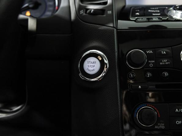 Infiniti QX70 с пробегом 2013 года, цена 1 799 585 рублей, 154000 км, внедорожник, Автокод Объявления