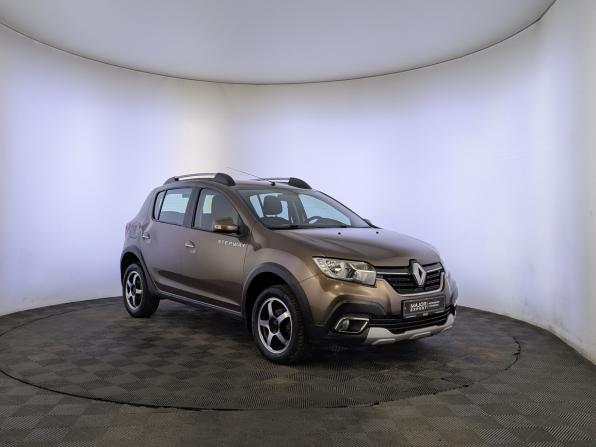Renault Sandero II Рестайлинг с пробегом 2020 года, цена 1 020 000 рублей, 76881 км, хэтчбек, Автокод Объявления