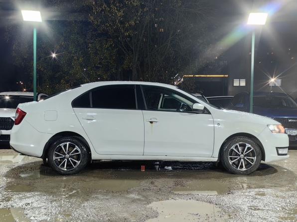 Skoda Rapid I с пробегом 2014 года, цена 659 000 рублей, 228000 км, лифтбек, Автокод Объявления