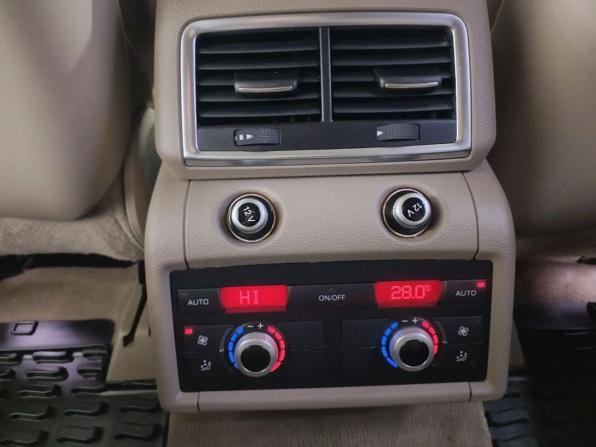 Audi Q7 I (4L) Рестайлинг с пробегом 2012 года, цена 1 749 000 рублей, 217150 км, внедорожник, Автокод Объявления