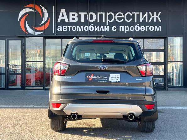 Ford Kuga II Рестайлинг с пробегом 2017 года, цена 1 577 000 рублей, 136402 км, внедорожник, Автокод Объявления
