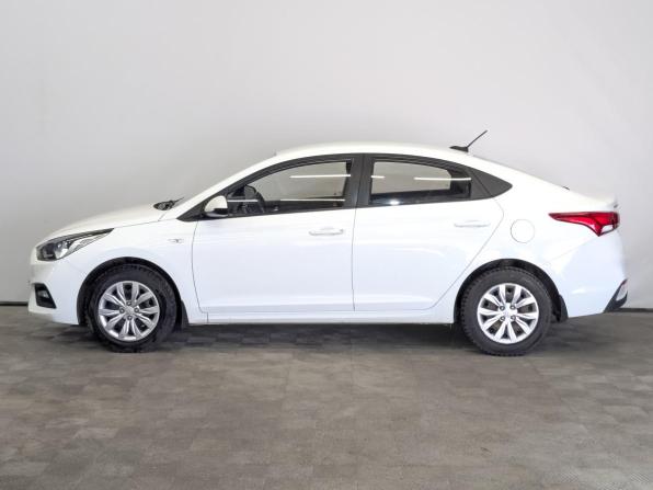 Hyundai Solaris II с пробегом 2018 года, цена 1 235 000 рублей, 108646 км, седан, Автокод Объявления