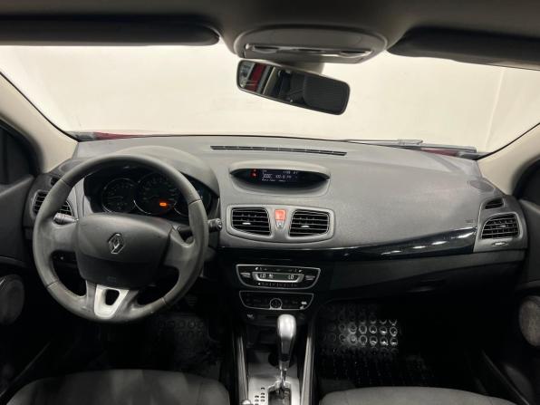 Renault Megane III с пробегом 2010 года, цена 650 000 рублей, 204688 км, хэтчбек, Автокод Объявления