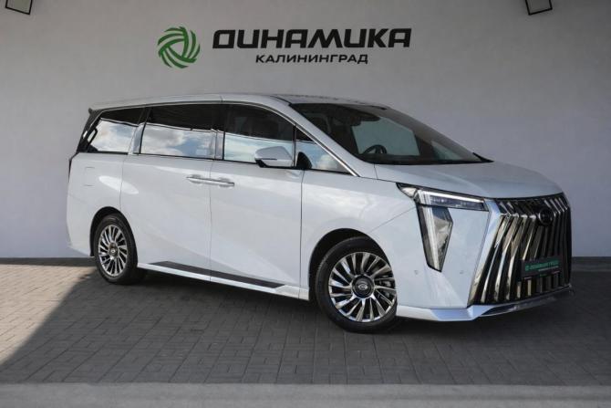 GAC M8 с пробегом 2024 года, цена 5 990 000 рублей, 12079 км, минивэн, Автокод Объявления