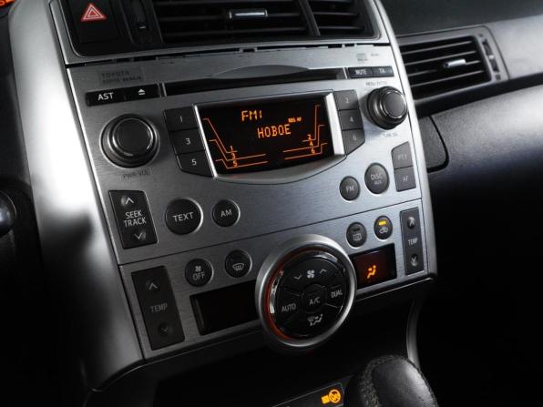 Toyota Verso I с пробегом 2011 года, цена 1 079 000 рублей, 147213 км, компактвэн, Автокод Объявления