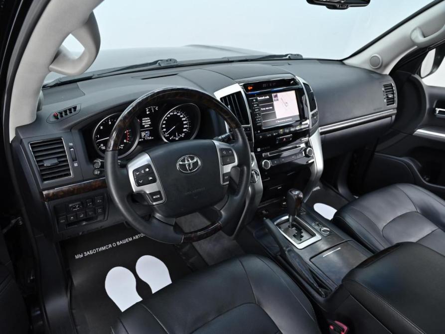 Toyota Land Cruiser 200 Series Рестайлинг 1 Москва  - изображение 2
