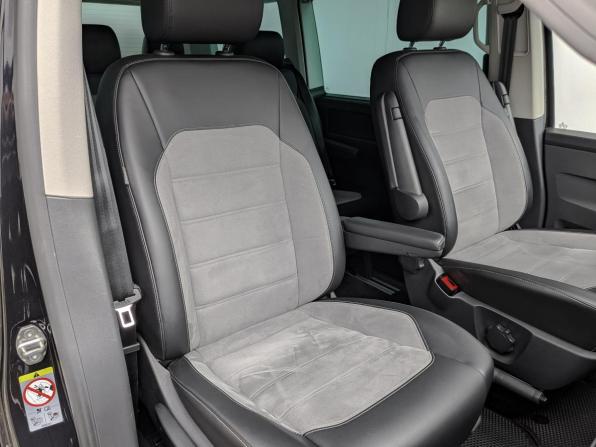 Volkswagen Multivan T6 Рестайлинг с пробегом 2020 года, цена 6 420 000 рублей, 84953 км, минивэн, Автокод Объявления