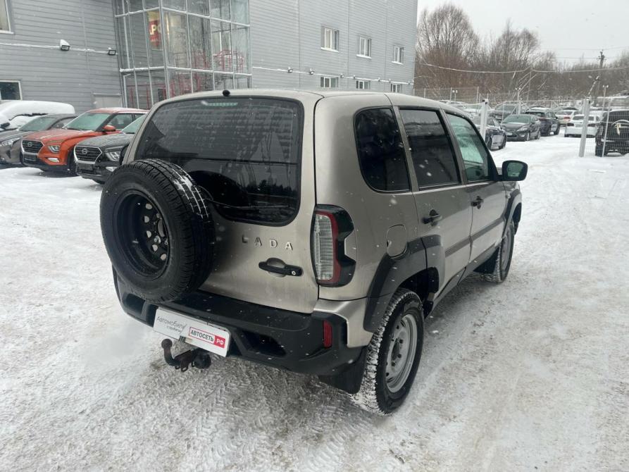 Lada (ВАЗ) Niva Нижнекамск  - изображение 7