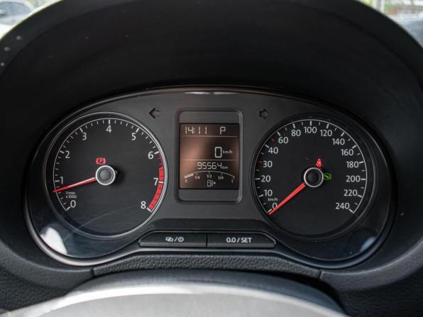 Volkswagen Polo V Рестайлинг с пробегом 2017 года, цена 1 370 000 рублей, 95564 км, седан, Автокод Объявления