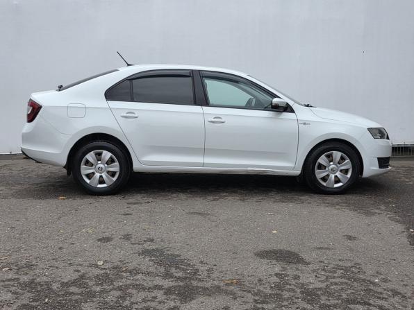 Skoda Rapid I Рестайлинг с пробегом 2019 года, цена 1 120 000 рублей, 192241 км, лифтбек, Автокод Объявления