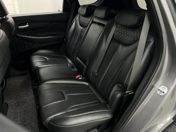 Hyundai Santa Fe IV с пробегом 2019 года, цена 3 450 000 рублей, 118556 км, внедорожник, Автокод Объявления