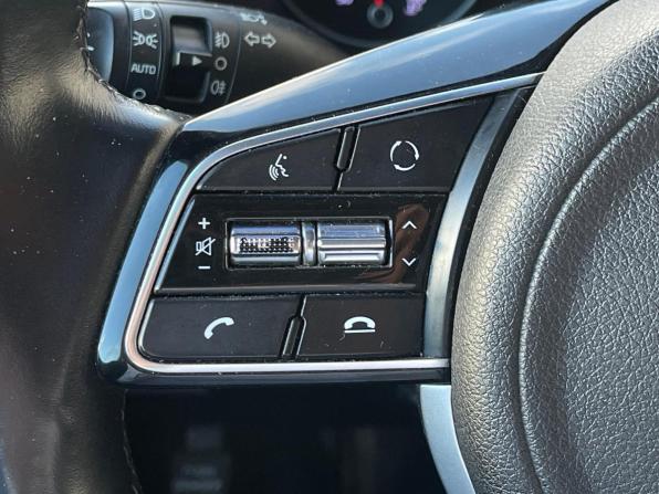 Kia Sportage IV Рестайлинг с пробегом 2019 года, цена 2 157 000 рублей, 106106 км, внедорожник, Автокод Объявления
