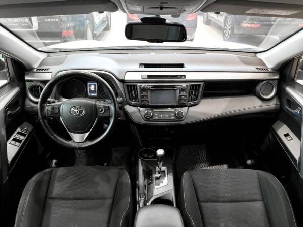 Toyota RAV4 IV (XA40) Рестайлинг с пробегом 2016 года, цена 2 290 000 рублей, 136713 км, внедорожник, Автокод Объявления