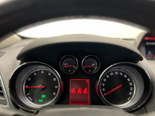 Opel Mokka I с пробегом 2013 года, цена 1 135 000 рублей, 108878 км, внедорожник, Автокод Объявления