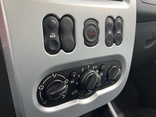 Renault Sandero I с пробегом 2014 года, цена 730 000 рублей, 126080 км, хэтчбек, Автокод Объявления