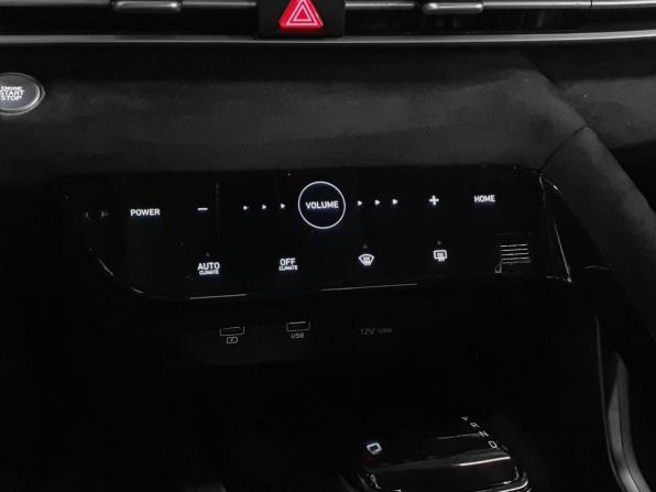Hyundai Elantra VII (CN7) с пробегом 2021 года, цена 1 995 000 рублей, 34000 км, седан, Автокод Объявления