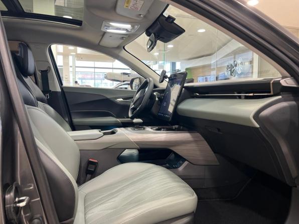Changan Lamore с пробегом 2024 года, цена 1 999 999 рублей, 20119 км, седан, Автокод Объявления