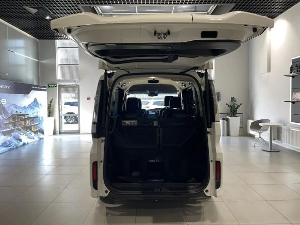 Honda Stepwgn V Рестайлинг с пробегом 2019 года, цена 2 098 000 рублей, 127000 км, минивэн, Автокод Объявления