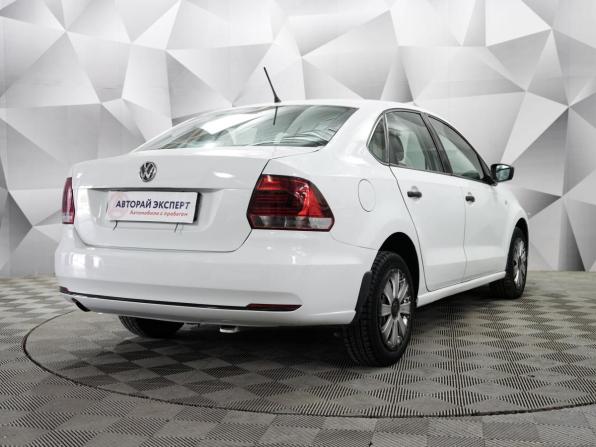 Volkswagen Polo V Рестайлинг с пробегом 2016 года, цена 1 020 000 рублей, 137000 км, седан, Автокод Объявления