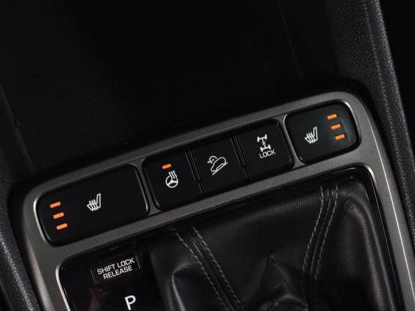 Hyundai Creta I с пробегом 2017 года, цена 1 699 995 рублей, 140225 км, внедорожник, Автокод Объявления