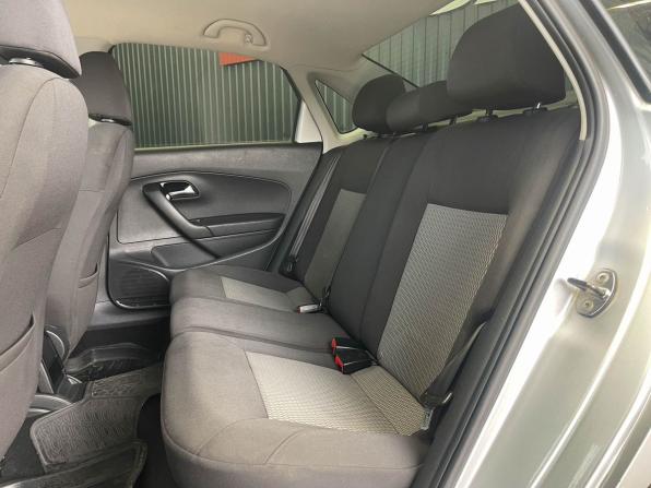 Volkswagen Polo V Рестайлинг с пробегом 2015 года, цена 977 000 рублей, 111947 км, седан, Автокод Объявления