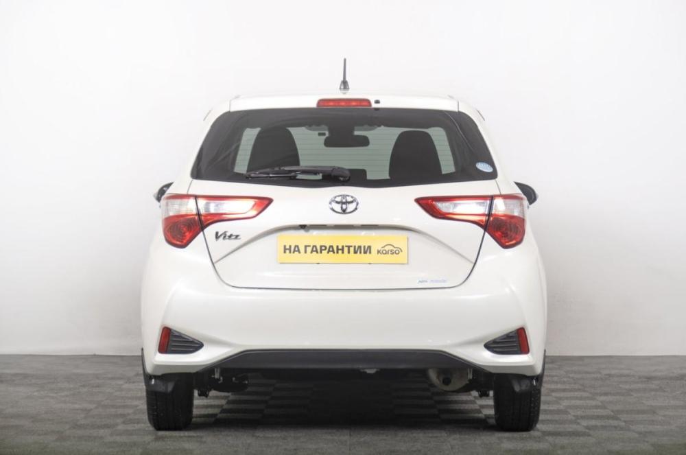 Toyota Vitz III (XP130) Рестайлинг Томск  - изображение 5