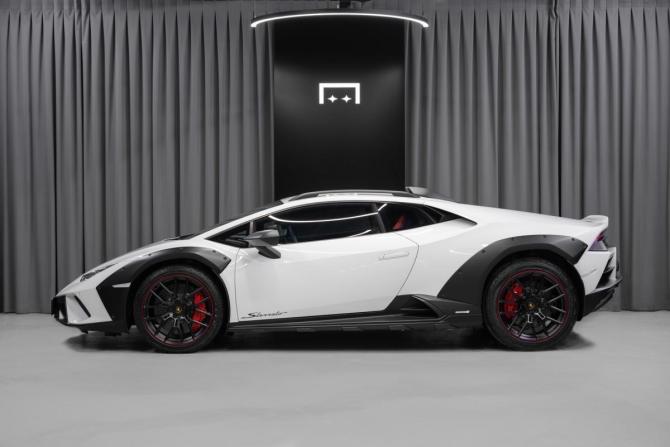 Новый Lamborghini Huracán I Рестайлинг 2023 года, цена 42 900 000 рублей, купе, Автокод Объявления