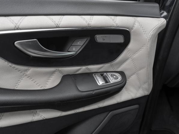 Mercedes-Benz V-Класс III (W447) с пробегом 2016 года, цена 3 195 000 рублей, 244725 км, минивэн, Автокод Объявления