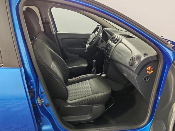 Renault Logan II с пробегом 2016 года, цена 929 000 рублей, 61515 км, седан, Автокод Объявления