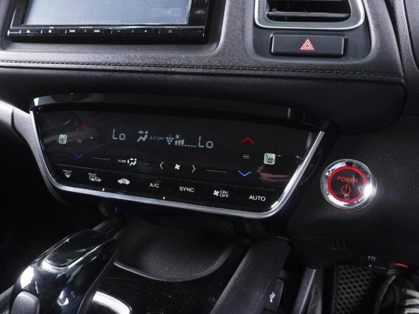 Honda Vezel I Рестайлинг с пробегом 2018 года, цена 1 850 000 рублей, 55076 км, внедорожник, Автокод Объявления