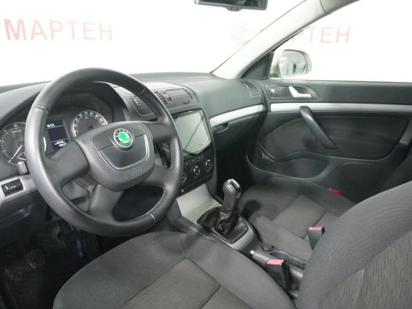 Skoda Octavia II (A5) Рестайлинг с пробегом 2013 года, цена 885 000 рублей, 188551 км, лифтбек, Автокод Объявления