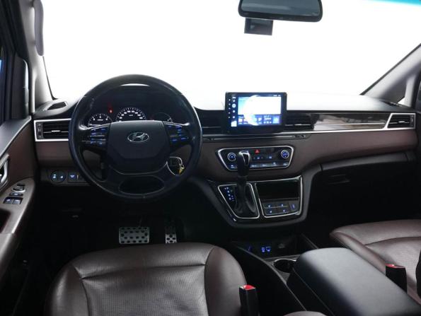 Hyundai Grand Starex I Рестайлинг с пробегом 2018 года, цена 3 769 050 рублей, 123776 км, минивэн, Автокод Объявления