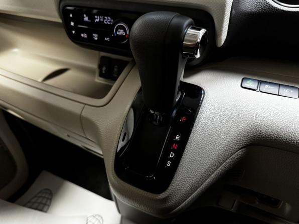 Honda N-BOX II с пробегом 2018 года, цена 900 000 рублей, 112217 км, микровэн, Автокод Объявления