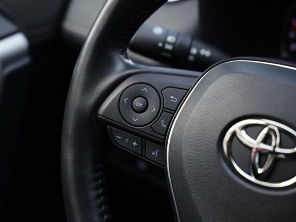 Toyota RAV4 V (XA50) с пробегом 2021 года, цена 3 199 000 рублей, 57629 км, внедорожник, Автокод Объявления