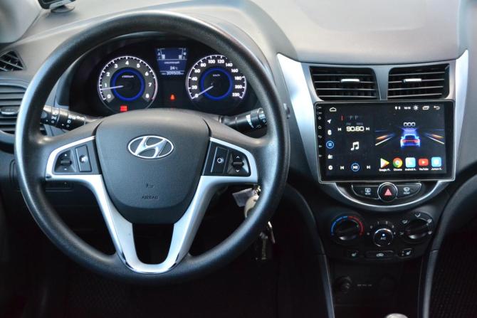 Hyundai Solaris I с пробегом 2012 года, цена 720 000 рублей, 209481 км, седан, Автокод Объявления