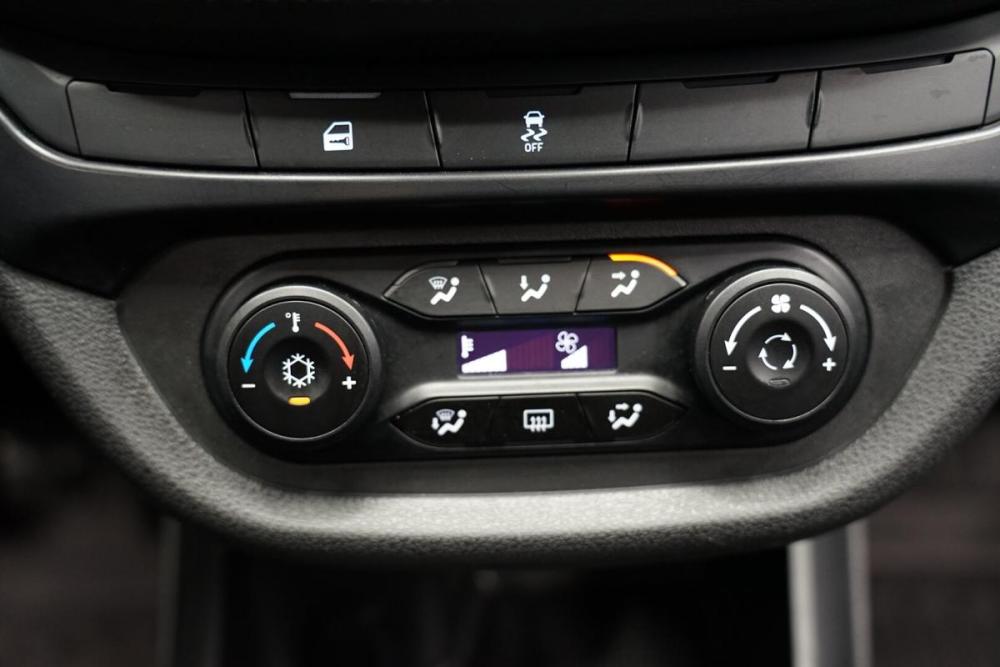 Lada (ВАЗ) Vesta I Крым  - изображение 17